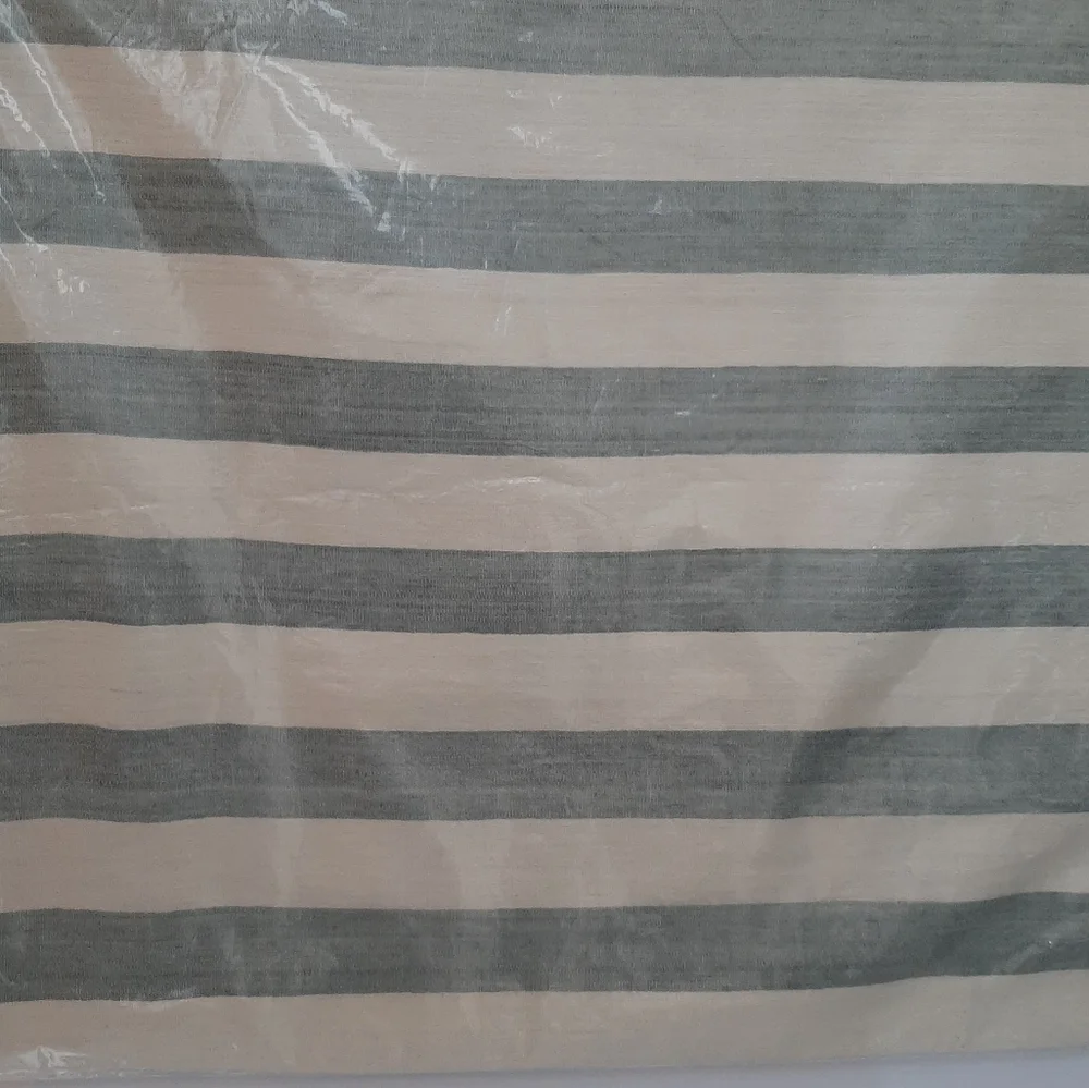 **West Elm Heather Taylor Home 24